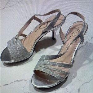 Nina | Silver Glitzy Women’s Kitten Heel Spring Summer Formal Sandals Size 6.5
